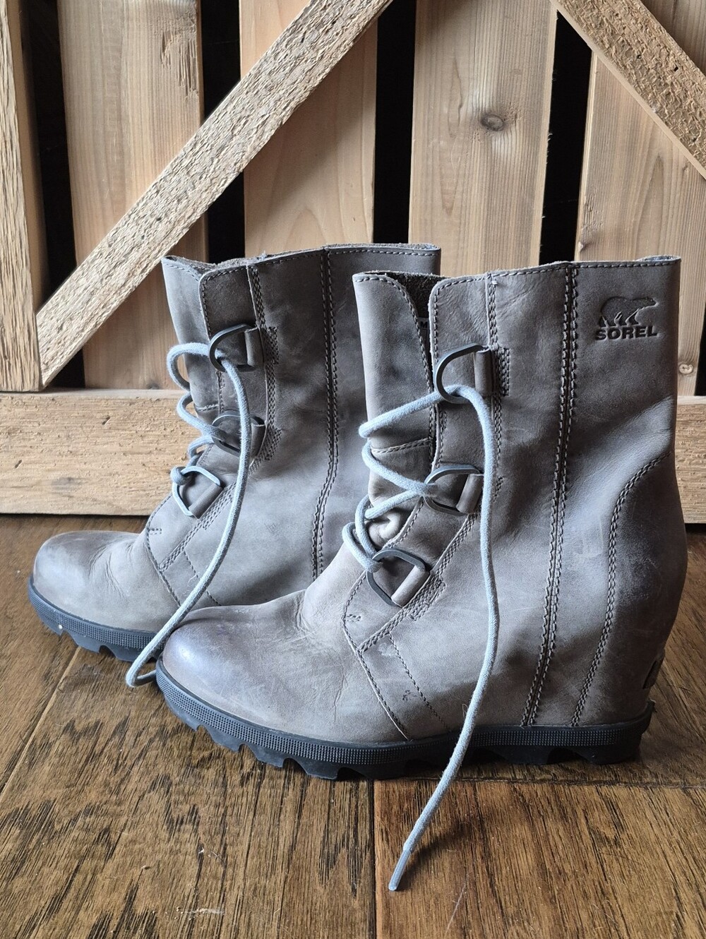Sorel Joan Of Artic II Grey New